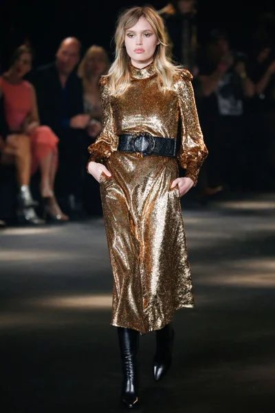 Look 35
